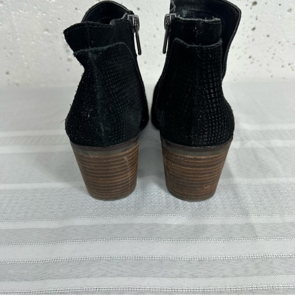 Lucky Brand size 9 Ponic Black Suede Ankle Boots Bootie - Picture 7 of 17
